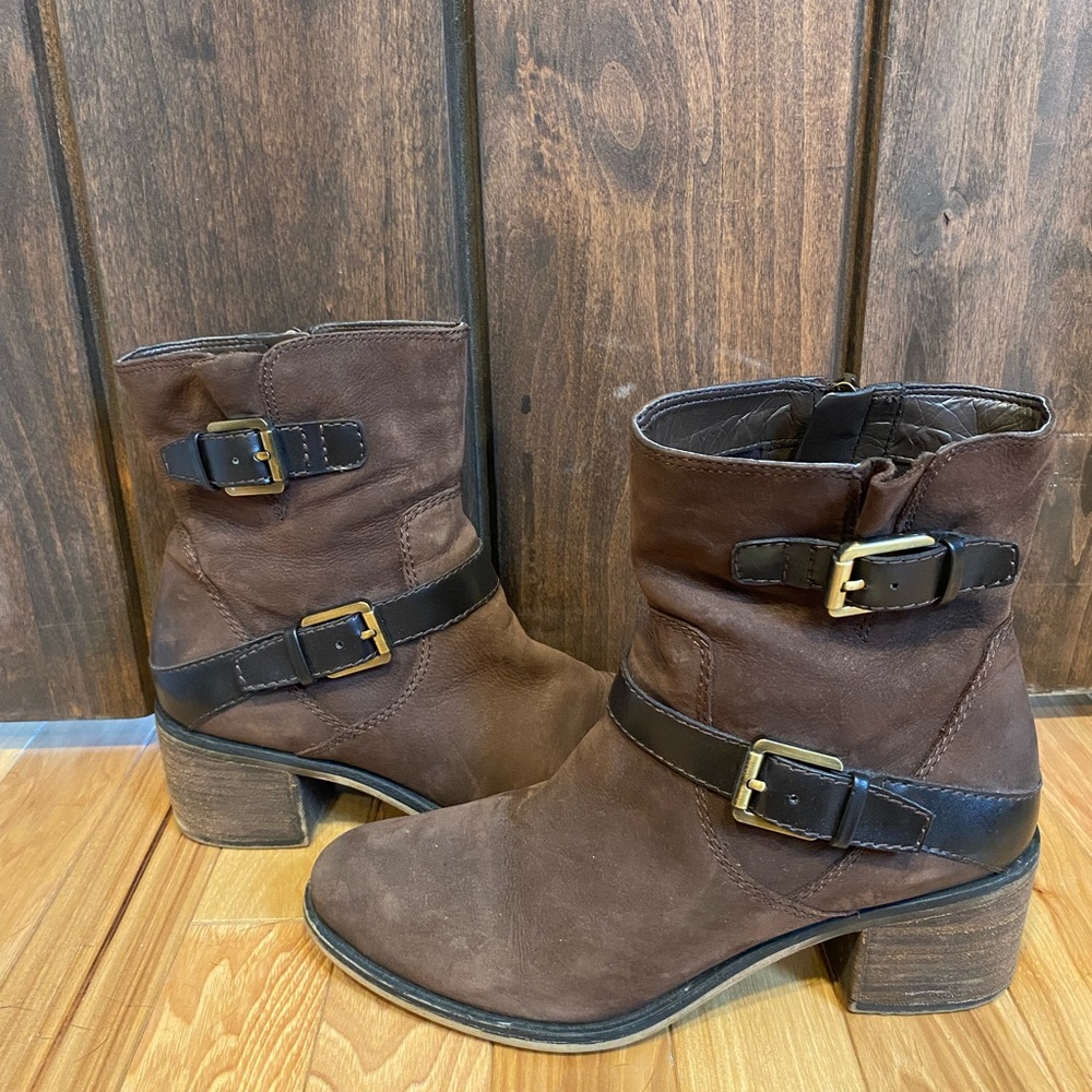 Brown Leather Ankle Boots with Buckles